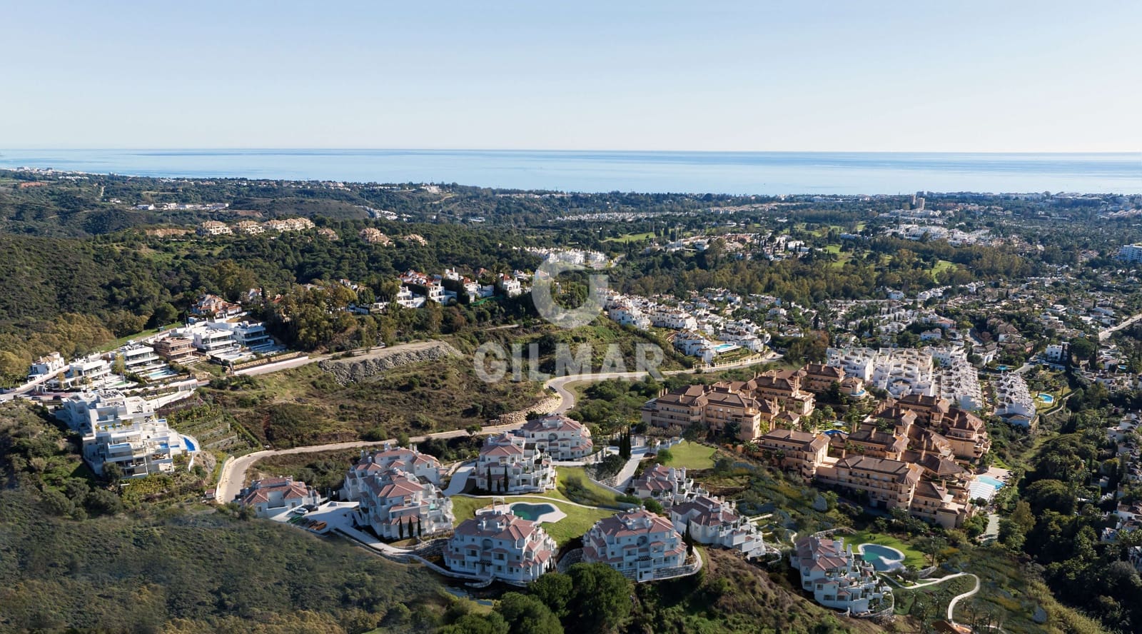 2 bedroom Flat for sale in Nueva Andalucia with pool garage - € 464,000 (Ref: 9205779)