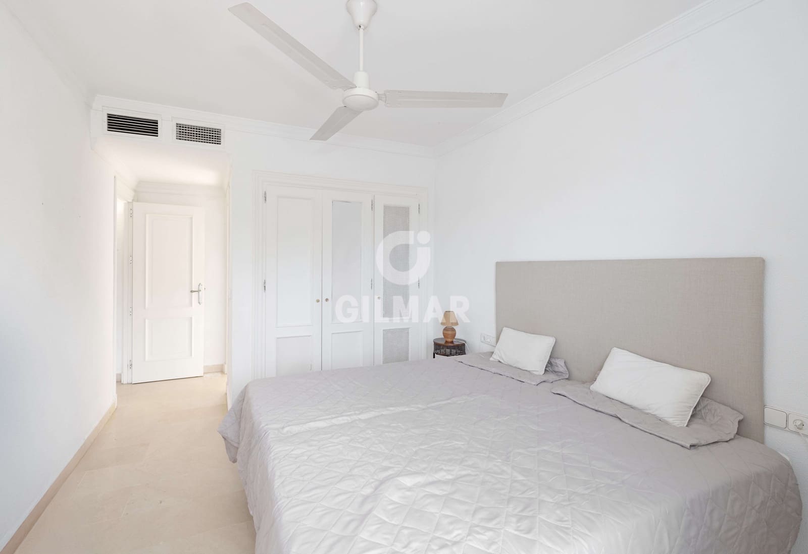 2 soveværelse Penthouse til salg i La Quinta med swimmingpool garage - € 399.000 (Ref: 9205783)