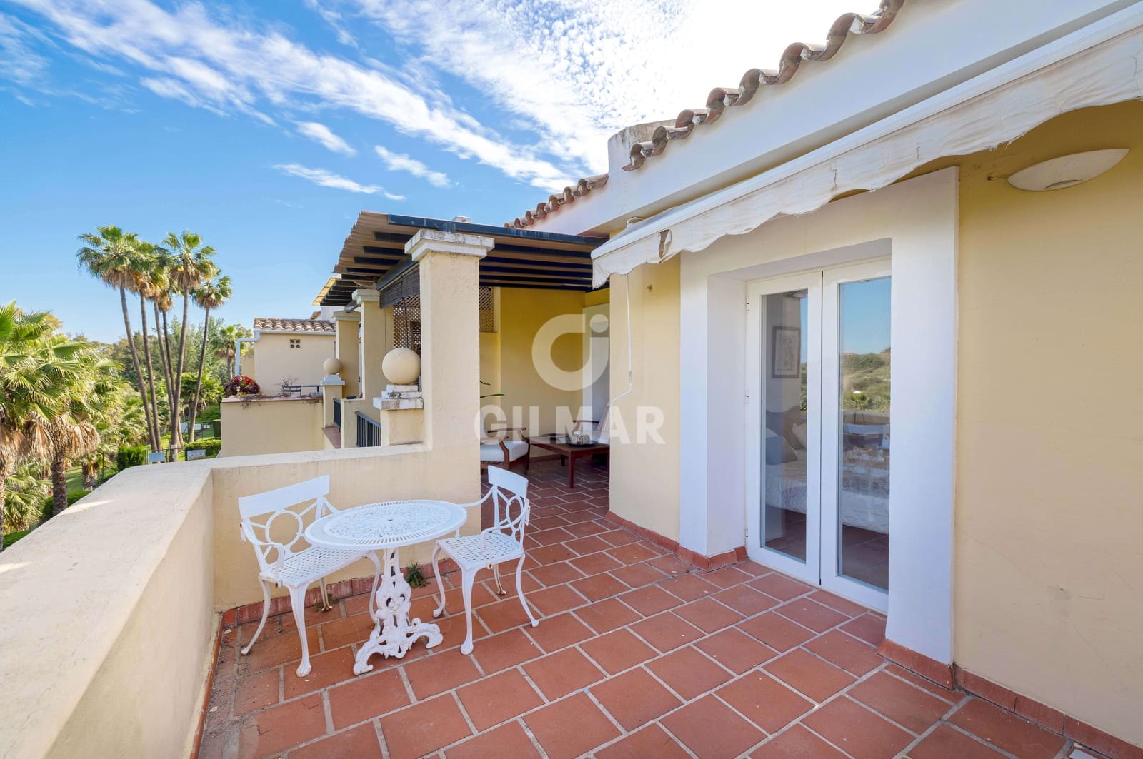 2 soveværelse Penthouse til salg i La Quinta med swimmingpool garage - € 399.000 (Ref: 9205783)