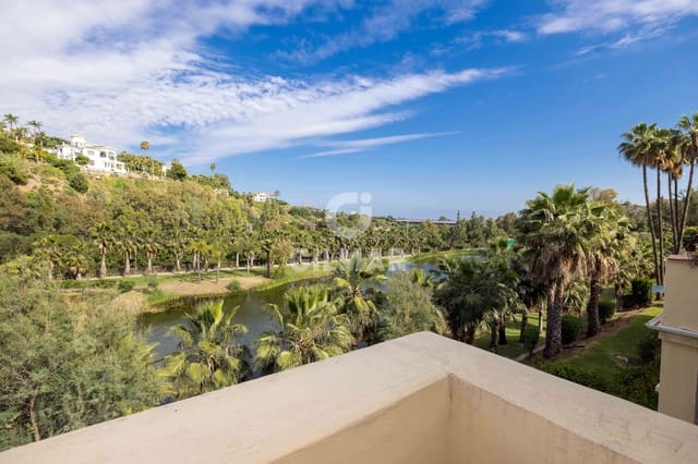 2 makuuhuone Kattohuoneisto myytävänä paikassa La Quinta, Benahavís mukana uima-altaan 
autotalli - 399 000 € (Ref: 9205783)