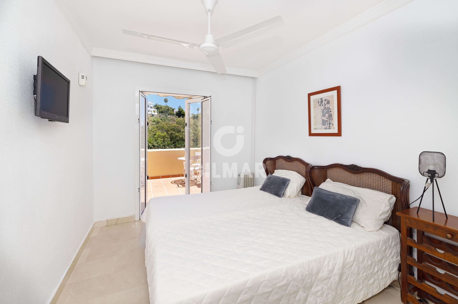 2 soveværelse Penthouse til salg i La Quinta med swimmingpool garage - € 399.000 (Ref: 9205783)