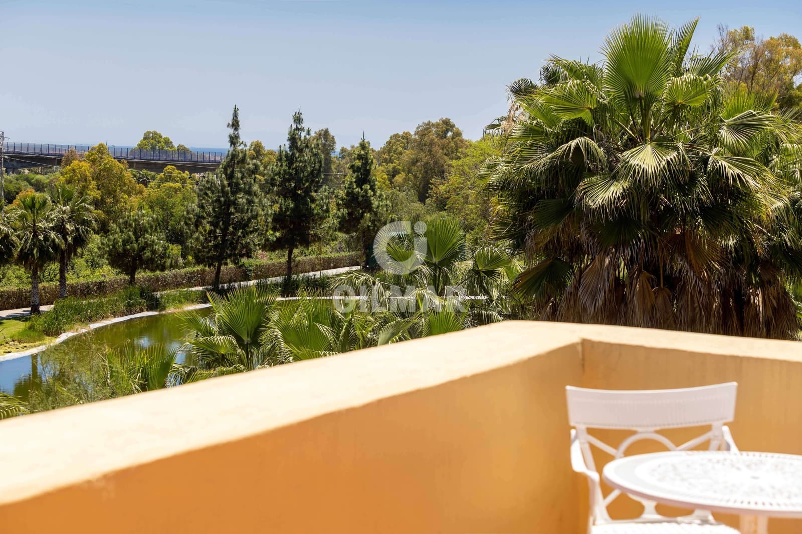 2 soveværelse Penthouse til salg i La Quinta med swimmingpool garage - € 399.000 (Ref: 9205783)