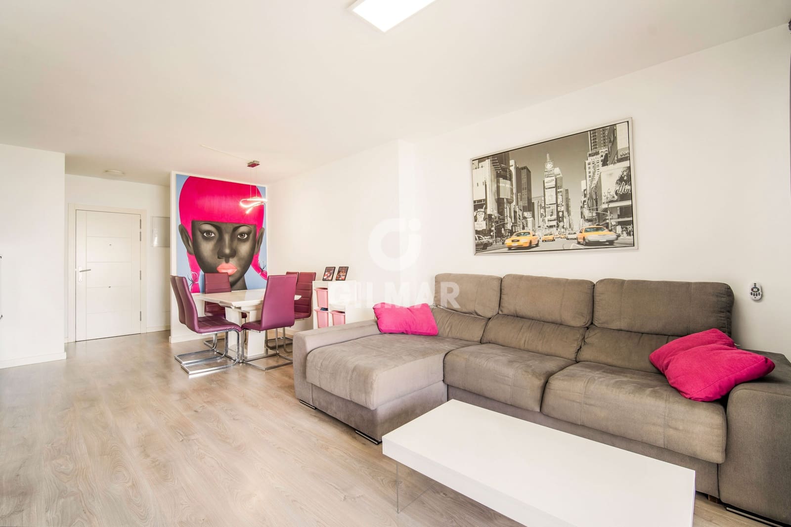 3 sypialnia Mieszkanie na sprzedaż w Nueva Andalucia z basenem garażem - 425 000 € (Ref: 9205788)