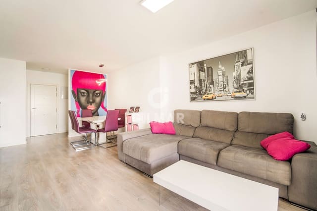 Piso de 3 habitaciones en Las Brisas, Marbella en venta con piscina garaje - 425.000 € (Ref: 9205788)