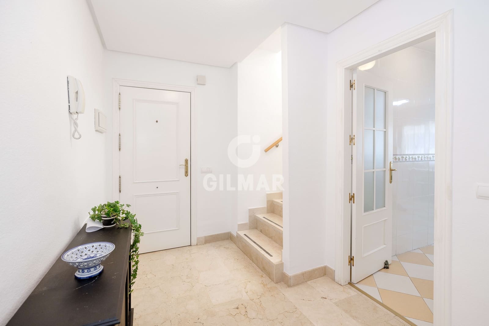 3 soverom Penthouse til salgs i Torrequebrada med svømmebasseng garasje - € 450 000 (Ref: 9205797)