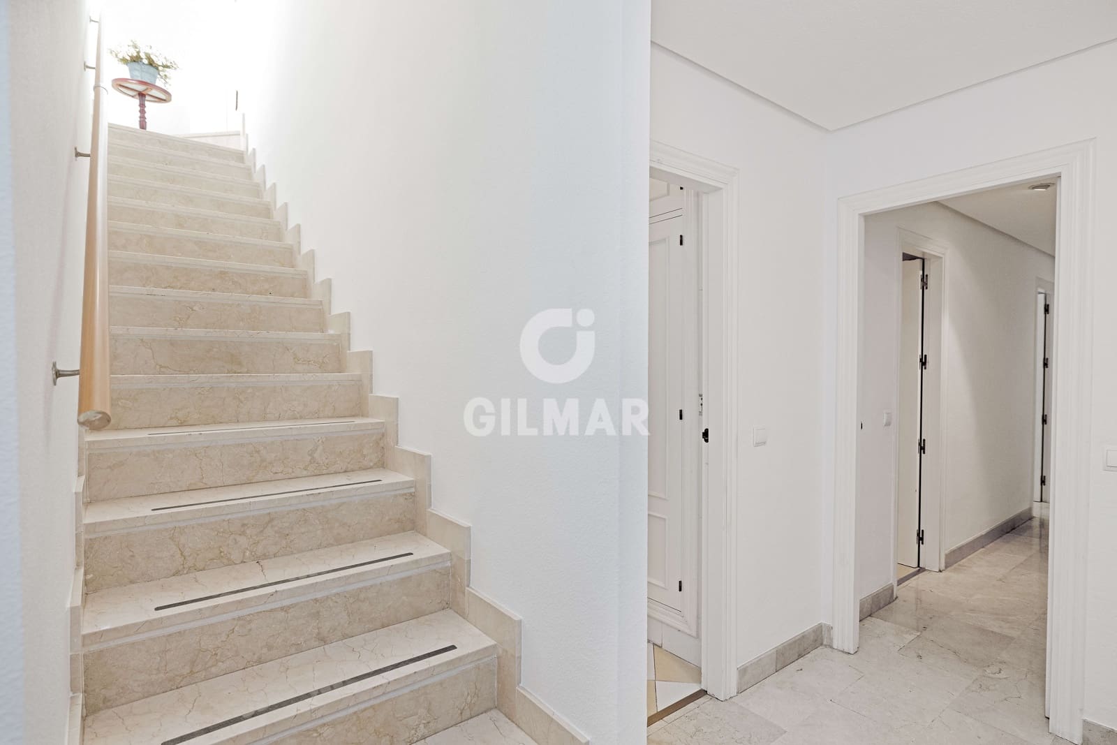 3 soverom Penthouse til salgs i Torrequebrada med svømmebasseng garasje - € 450 000 (Ref: 9205797)