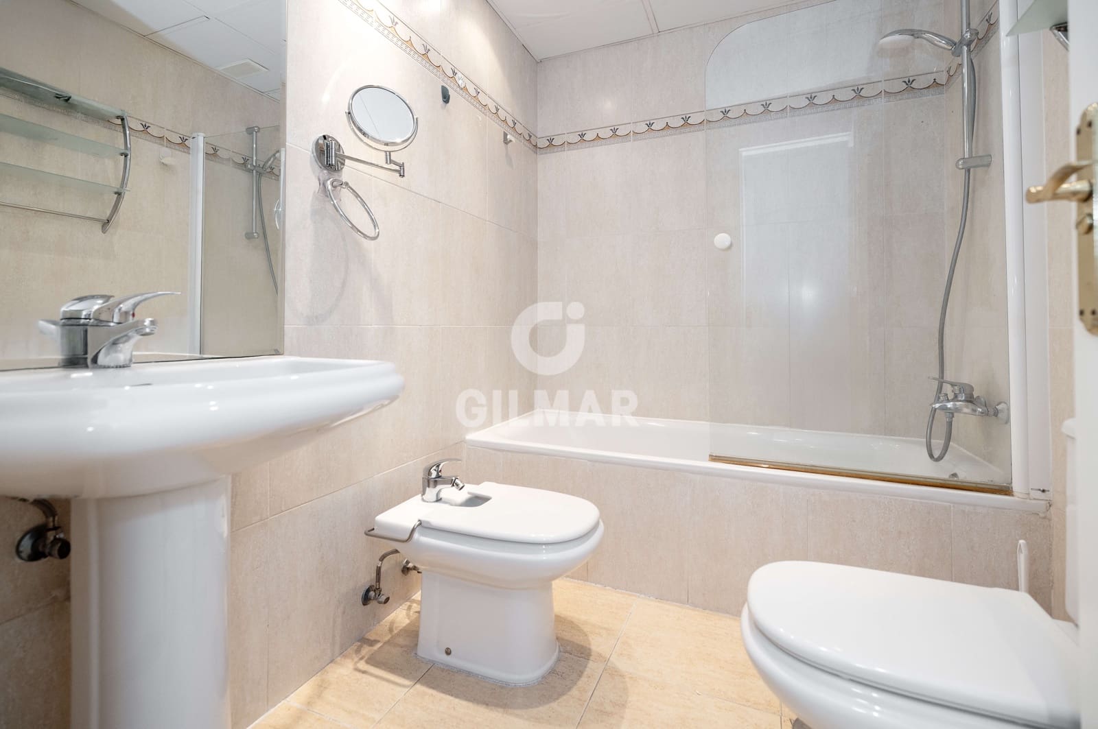 3 soverom Penthouse til salgs i Torrequebrada med svømmebasseng garasje - € 450 000 (Ref: 9205797)