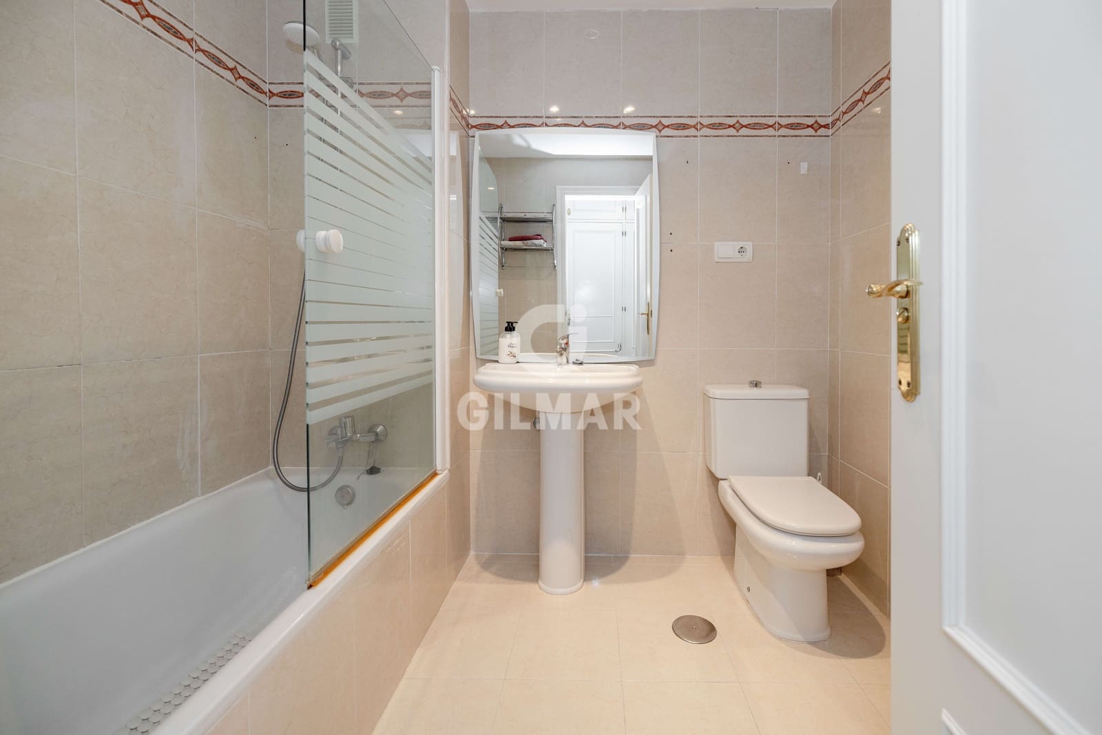 3 soverom Penthouse til salgs i Torrequebrada med svømmebasseng garasje - € 450 000 (Ref: 9205797)