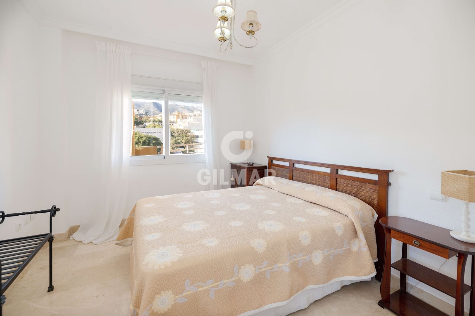 3 soverom Penthouse til salgs i Torrequebrada med svømmebasseng garasje - € 450 000 (Ref: 9205797)