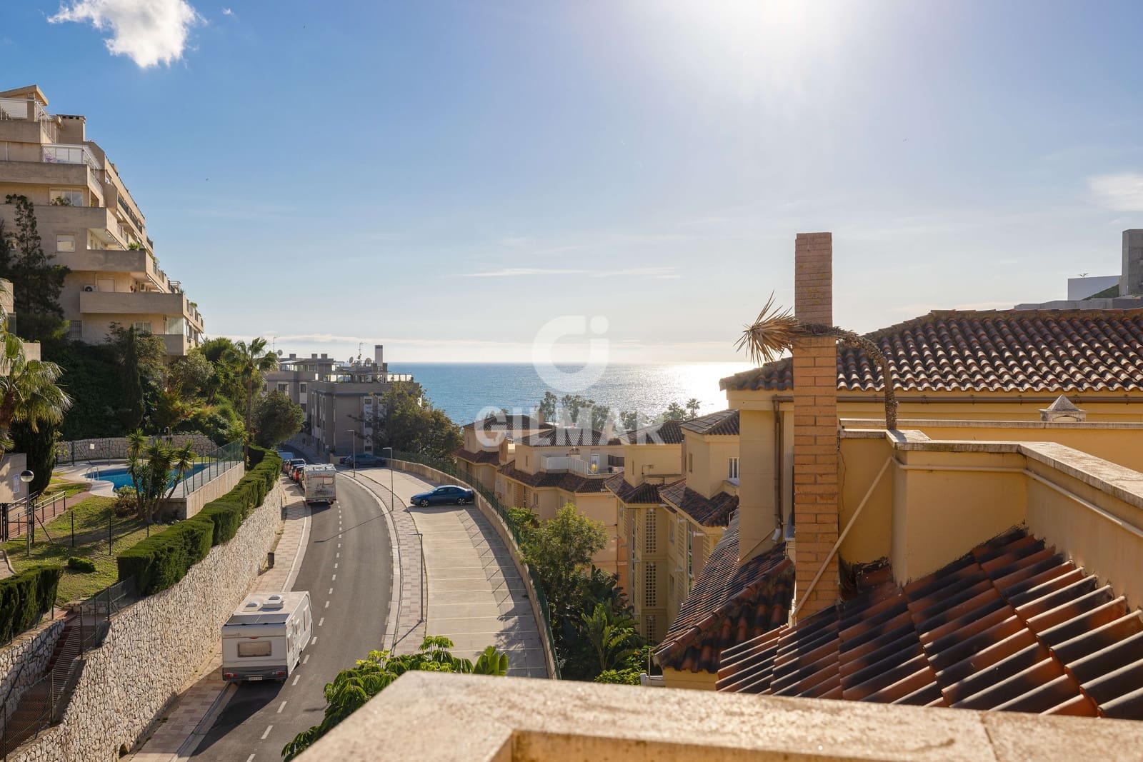 3 soverom Penthouse til salgs i Torrequebrada med svømmebasseng garasje - € 450 000 (Ref: 9205797)