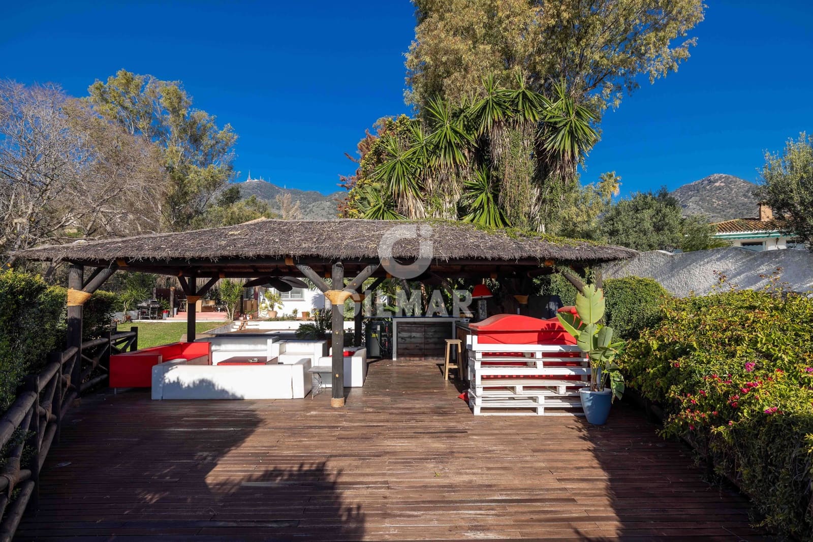 Chalet de 7 habitaciones en Benalmádena en venta con piscina - 1.495.000 € (Ref: 9205806)