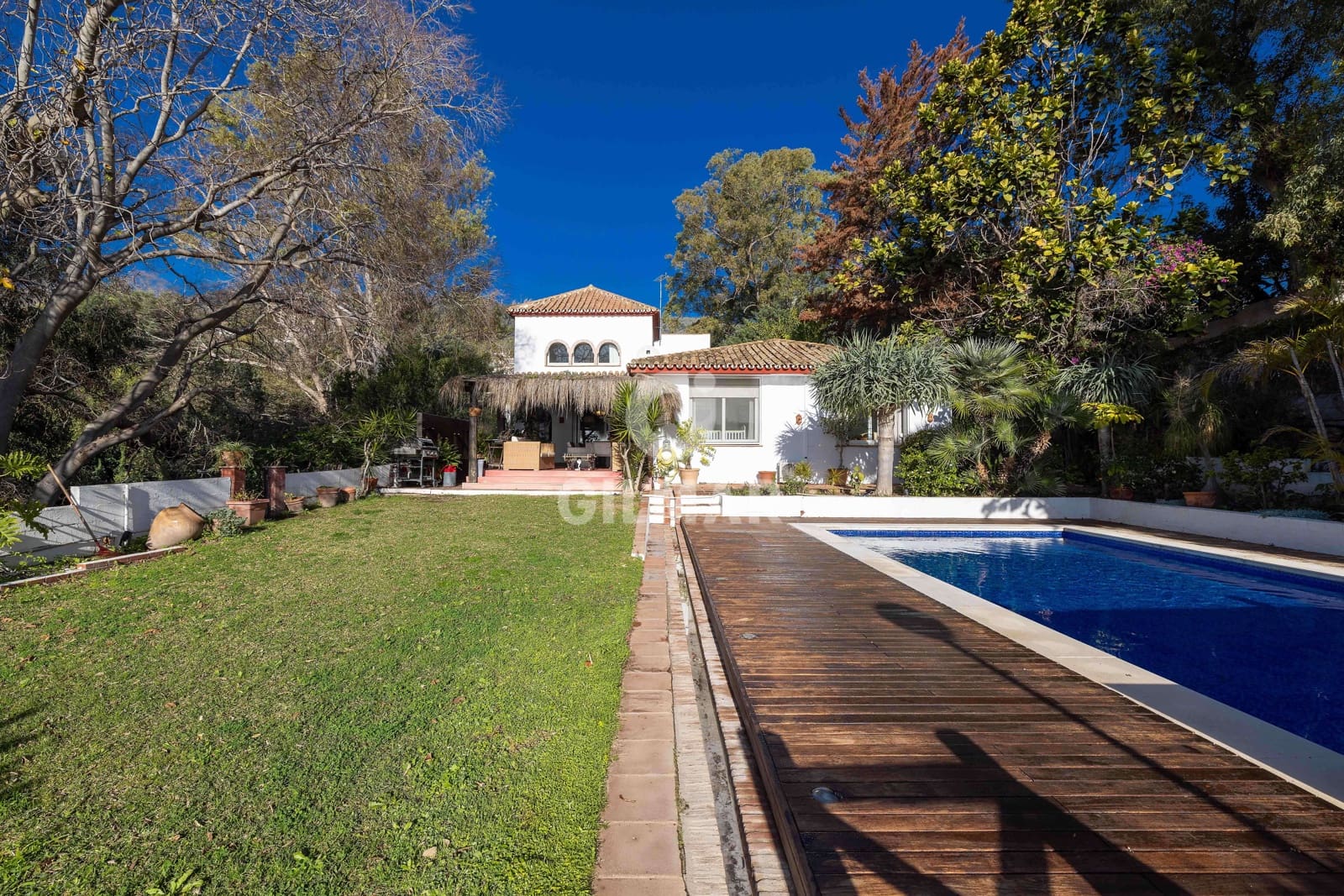 Chalet de 7 habitaciones en Benalmádena en venta con piscina - 1.495.000 € (Ref: 9205806)