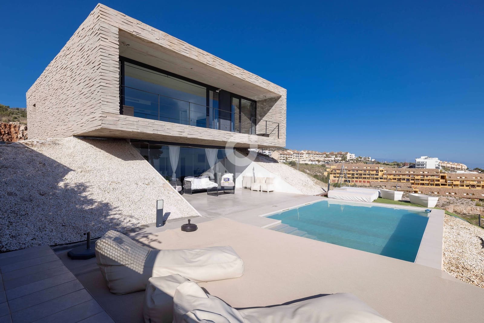 4 soveværelse Villa til salg i Benalmadena med swimmingpool - € 1.484.700 (Ref: 9205807)