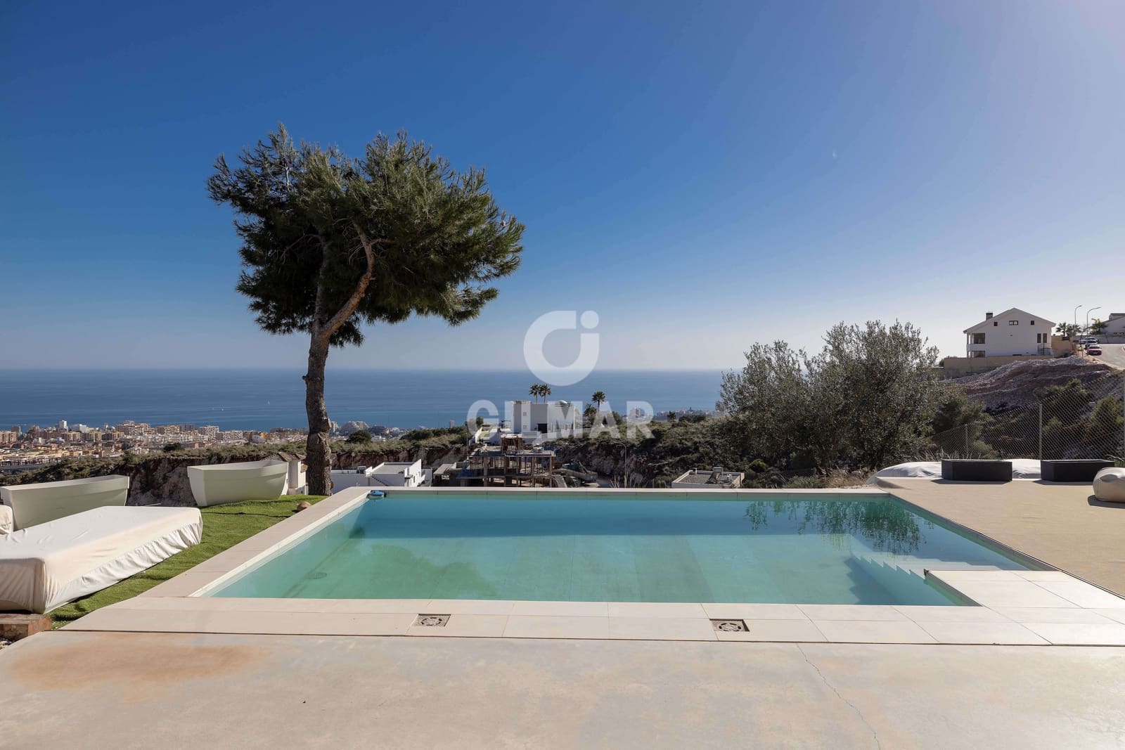 4 soveværelse Villa til salg i Benalmadena med swimmingpool - € 1.484.700 (Ref: 9205807)