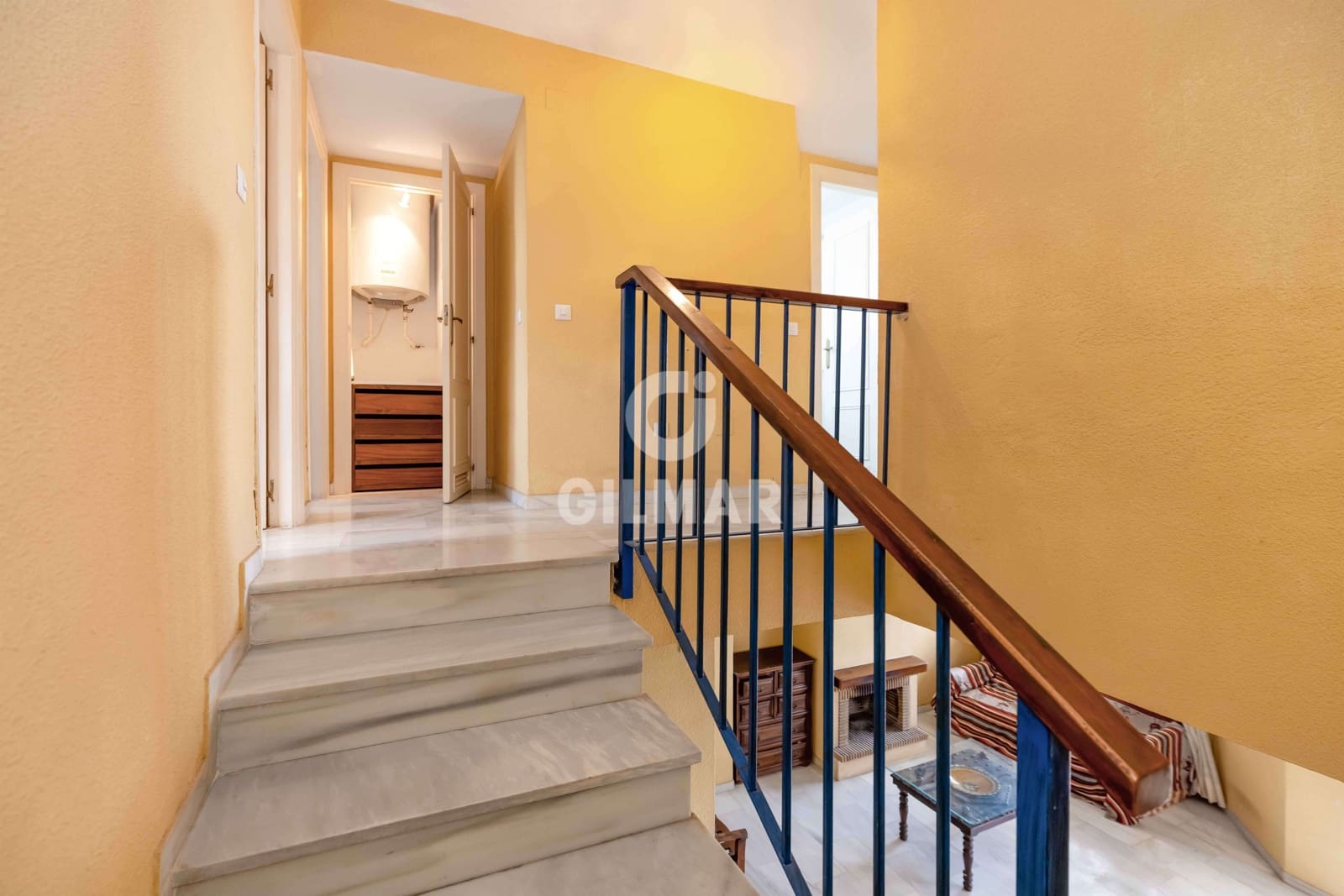 3 makuuhuone Asunto myytävänä paikassa Nueva Andalucia mukana uima-altaan 
autotalli - 535 000 € (Ref: 9205819)