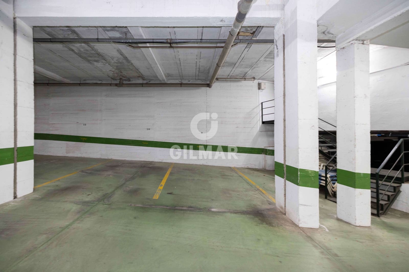 3 makuuhuone Asunto myytävänä paikassa Nueva Andalucia mukana uima-altaan 
autotalli - 535 000 € (Ref: 9205819)