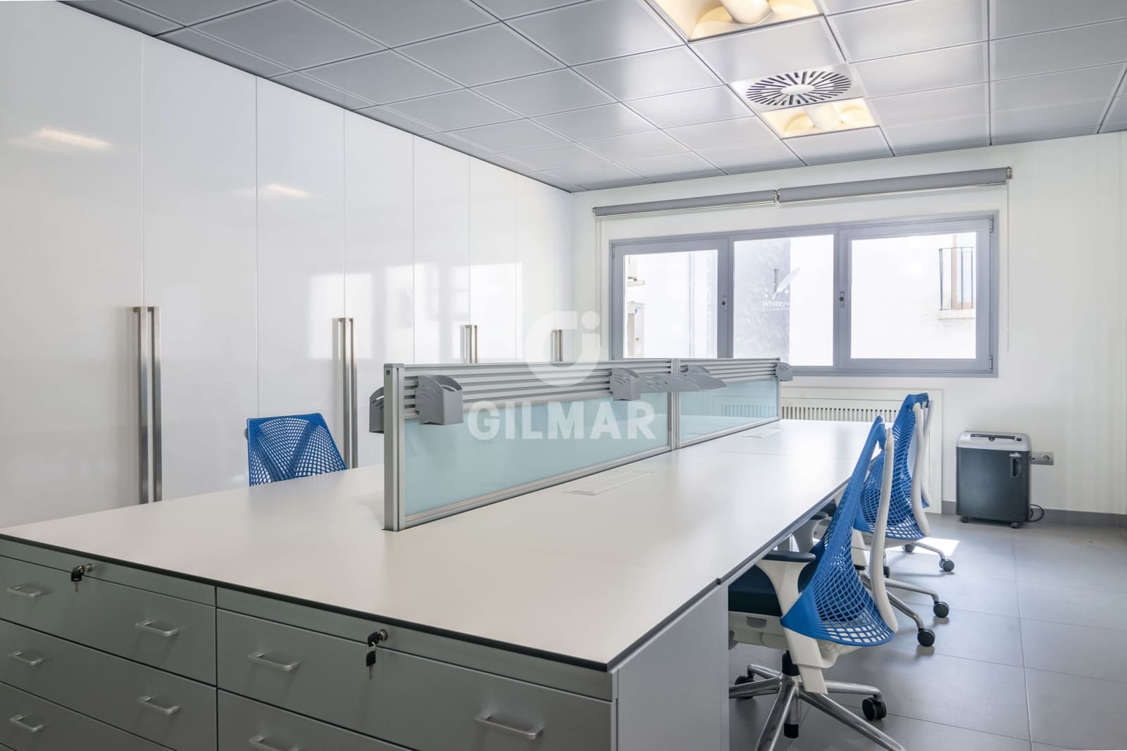 Komercyjne na sprzedaż w Puerto Banus - 749 000 € (Ref: 9205824)