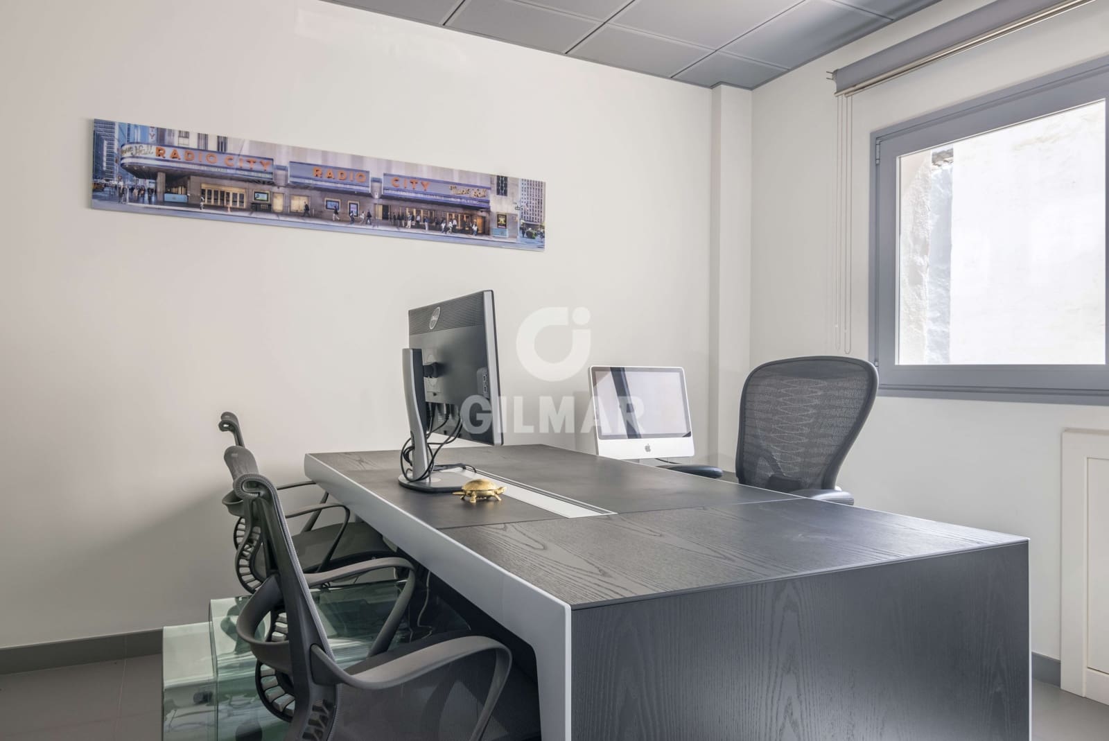 Komercyjne na sprzedaż w Puerto Banus - 749 000 € (Ref: 9205824)