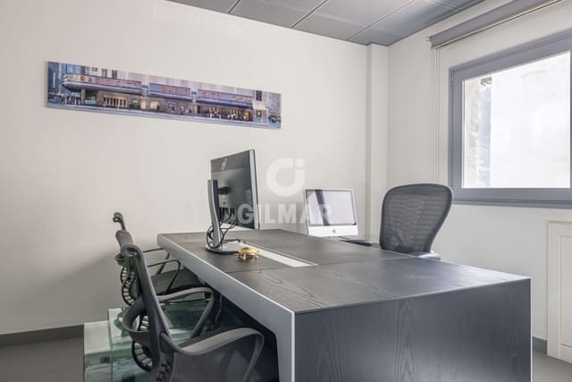 Kommersiell til salgs i Puerto Banus, Marbella - € 749 000 (Ref: 9205824)