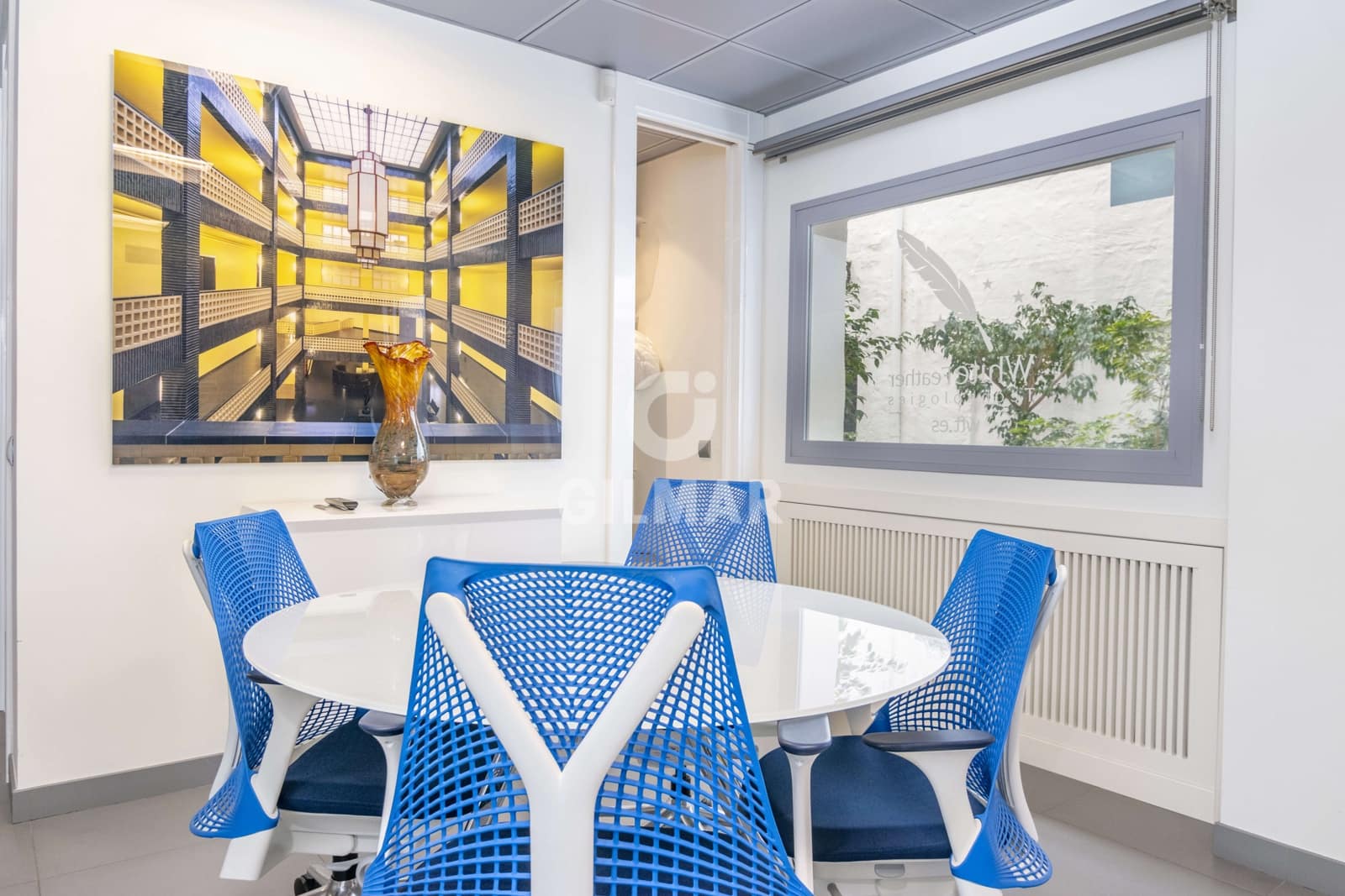 Komercyjne na sprzedaż w Puerto Banus - 749 000 € (Ref: 9205824)