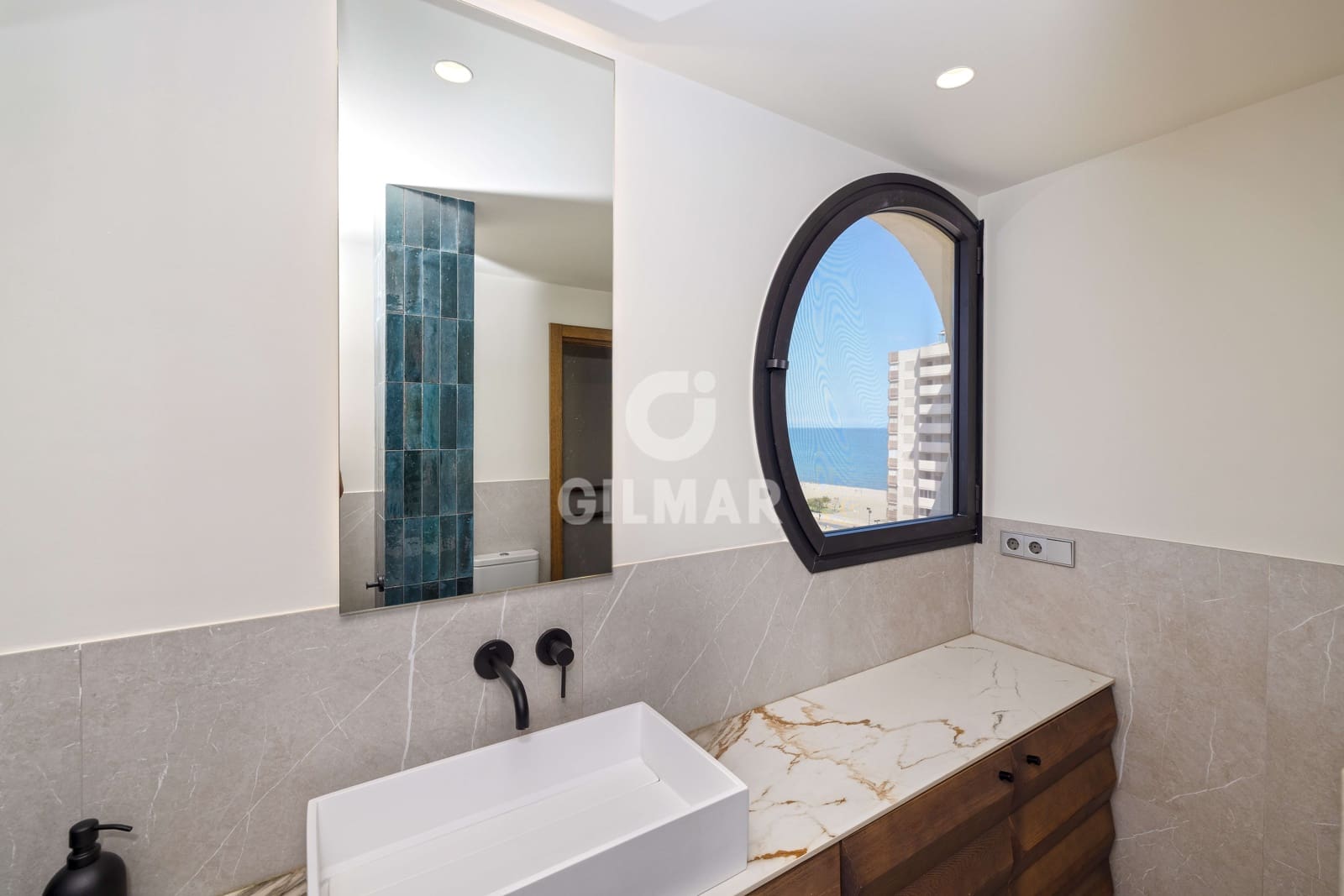 4 chambre Penthouse à vendre à Fuengirola avec piscine garage - 950 000 € (Ref: 9205826)