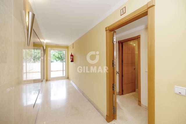 Piso de 1 habitación en Torrequebrada, Benalmádena en venta con piscina garaje - 259.000 € (Ref: 9205827)