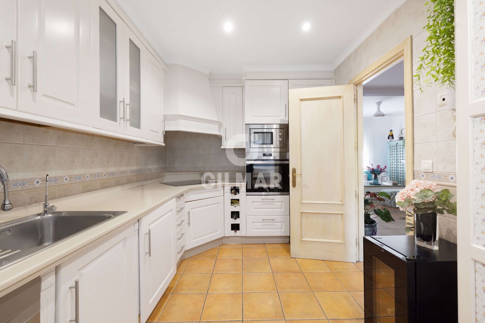 4 soveværelse Rækkehus til salg i San Pedro de Alcantara med swimmingpool garage - € 649.000 (Ref: 9205829)