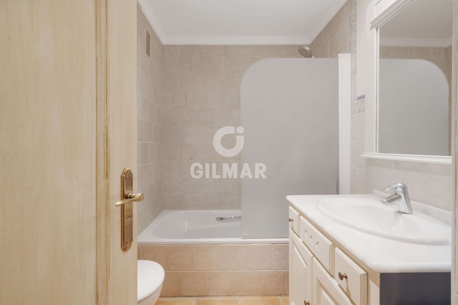 4 soveværelse Rækkehus til salg i San Pedro de Alcantara med swimmingpool garage - € 649.000 (Ref: 9205829)