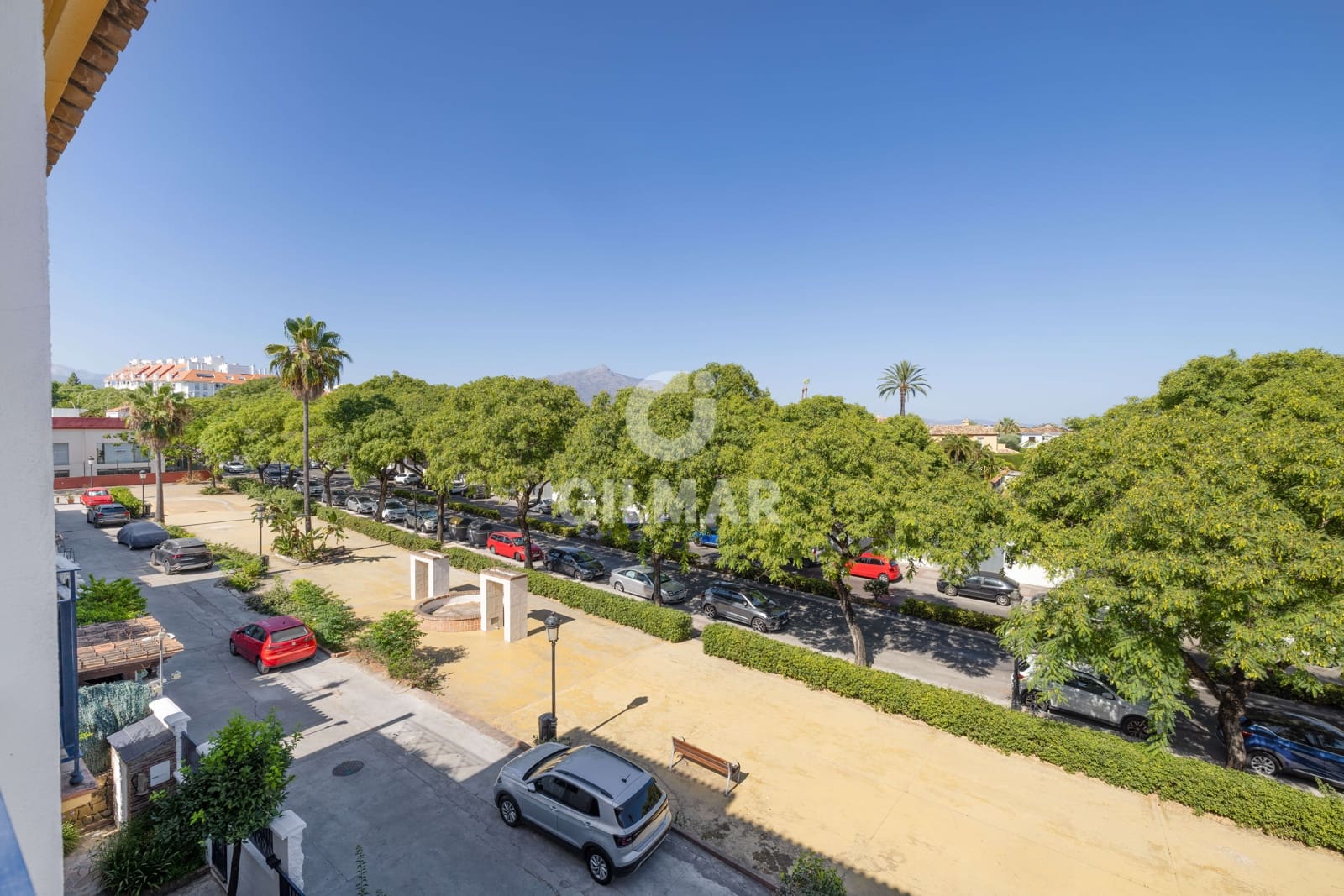 4 soveværelse Rækkehus til salg i San Pedro de Alcantara med swimmingpool garage - € 649.000 (Ref: 9205829)