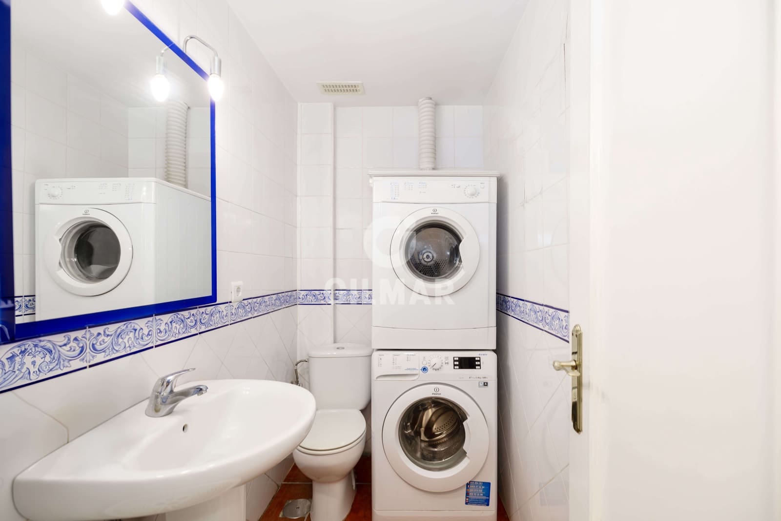 5 soveværelse Rækkehus til salg i Las Lagunas de Mijas med swimmingpool garage - € 509.000 (Ref: 9205830)