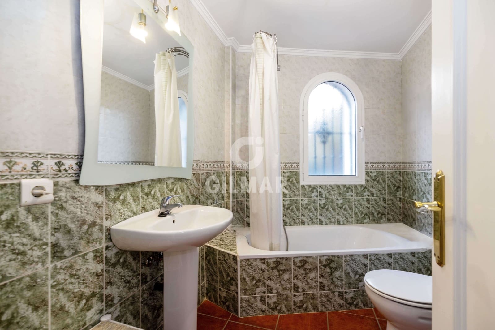 5 soveværelse Rækkehus til salg i Las Lagunas de Mijas med swimmingpool garage - € 509.000 (Ref: 9205830)