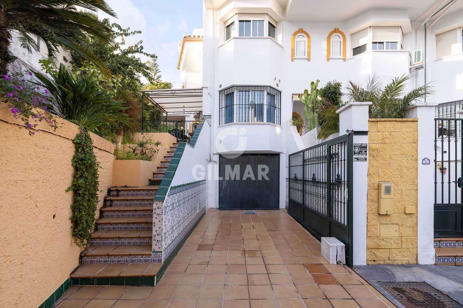 5 soveværelse Rækkehus til salg i Las Lagunas de Mijas med swimmingpool garage - € 509.000 (Ref: 9205830)