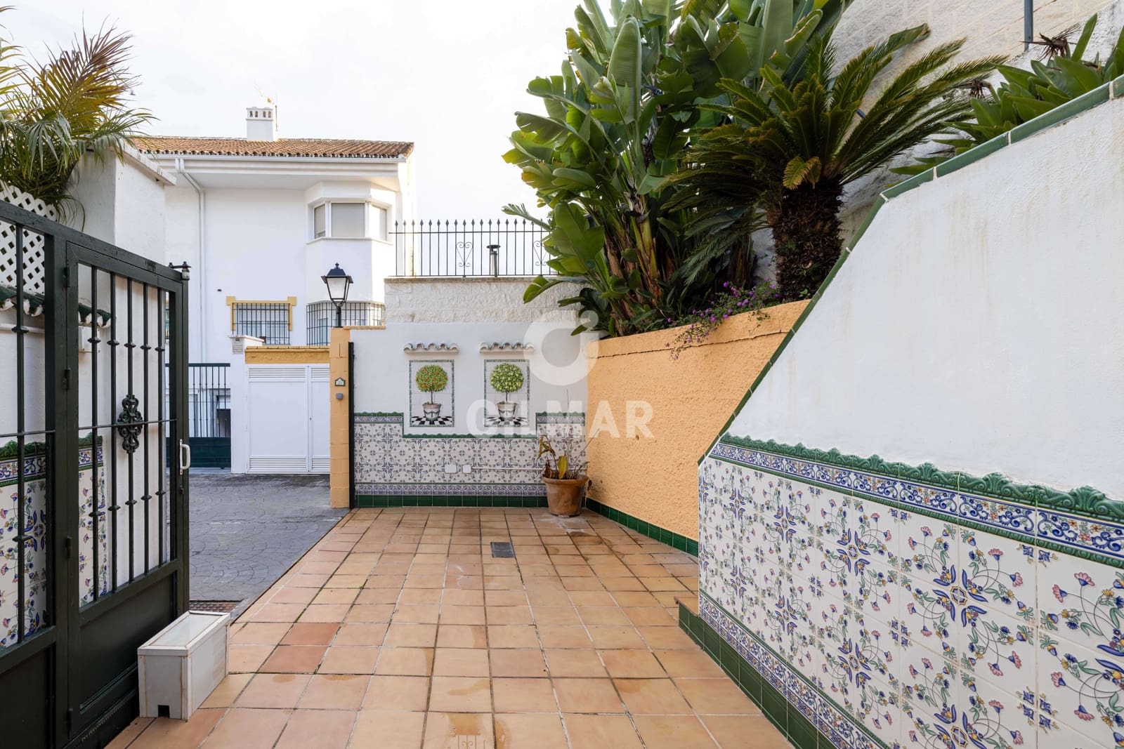 5 soveværelse Rækkehus til salg i Las Lagunas de Mijas med swimmingpool garage - € 509.000 (Ref: 9205830)