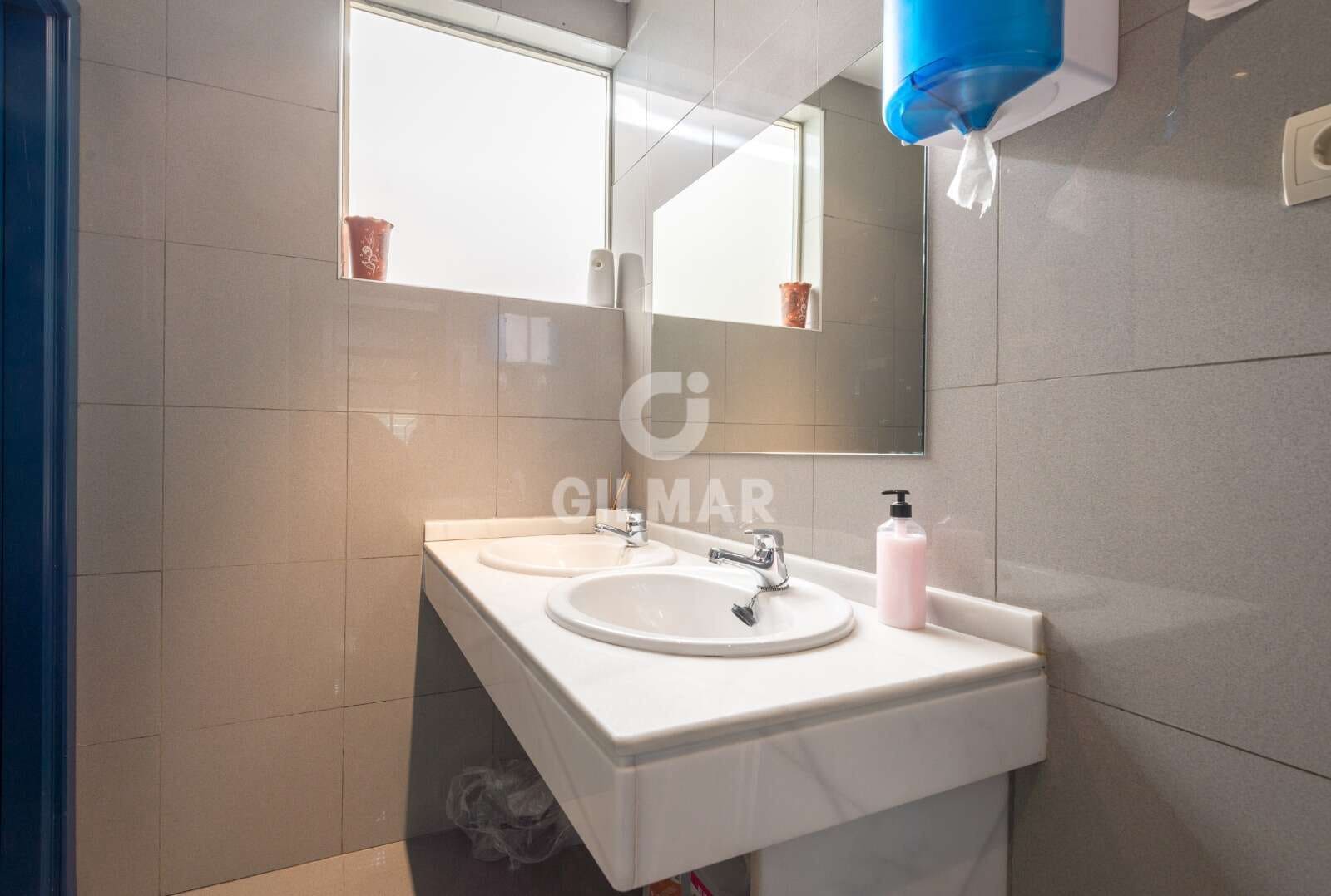 Kontor til salg i Torremolinos - € 950.000 (Ref: 9205833)