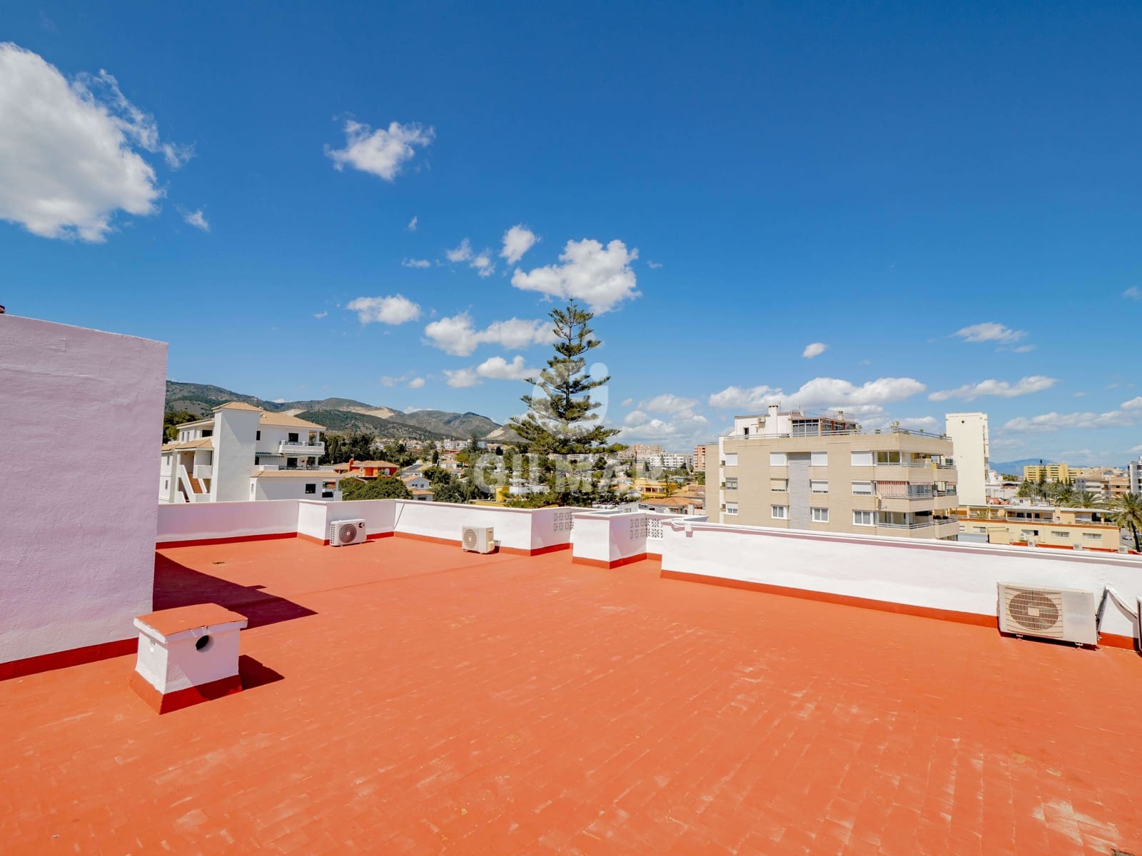 2 sovrum Lägenhet till salu i Benalmadena med garage - 298 000 € (Ref: 9205836)