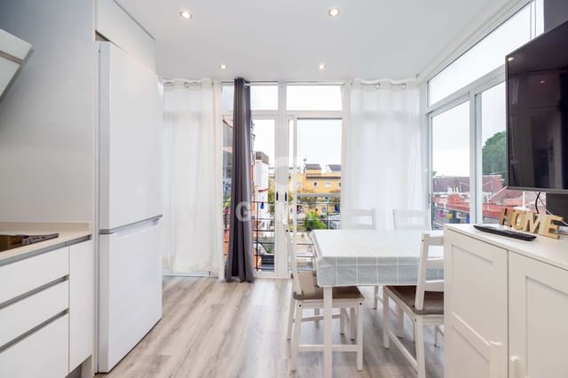 2 bedroom Flat for sale in Torremolinos with pool - € 218,000 (Ref: 9205839)