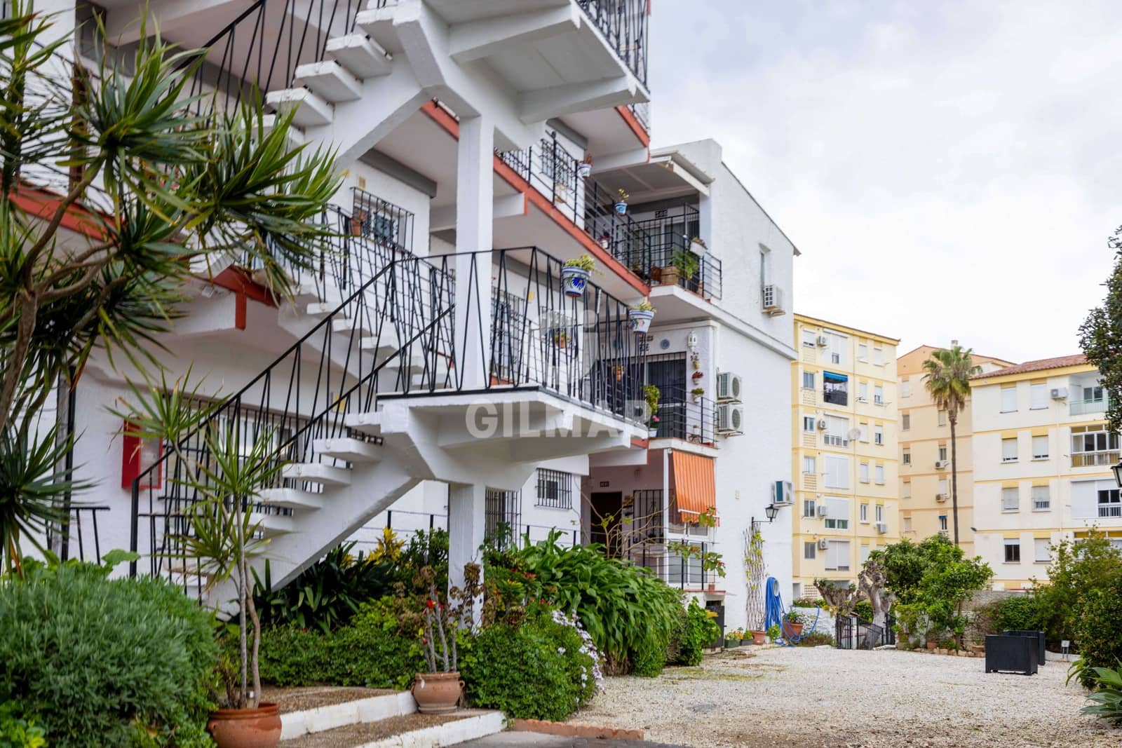 2 bedroom Flat for sale in Torremolinos with pool - € 218,000 (Ref: 9205839)