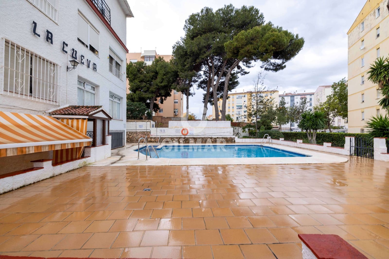 2 bedroom Flat for sale in Torremolinos with pool - € 218,000 (Ref: 9205839)