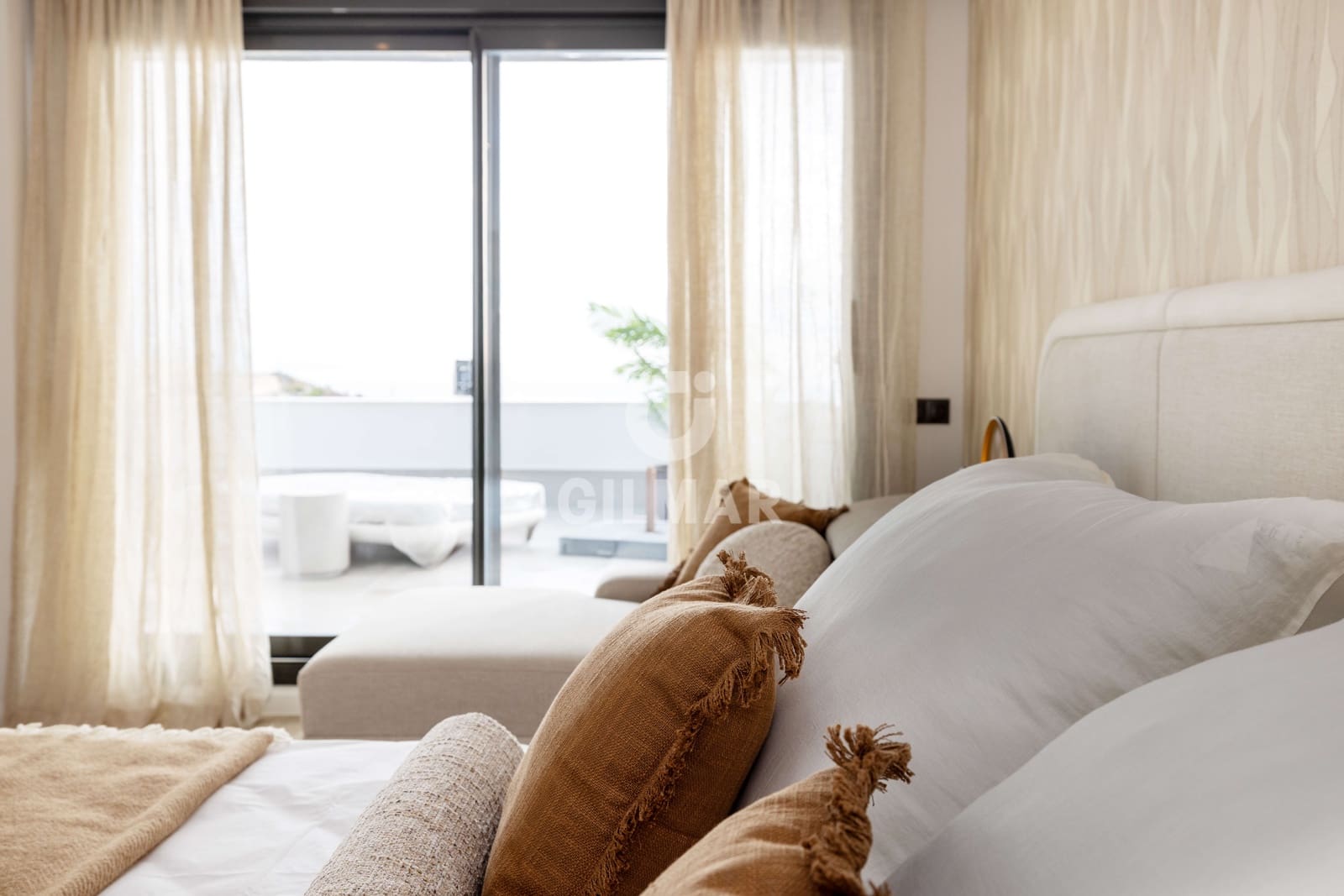 4 sypialnia Willa na sprzedaż w Benalmadena Costa z basenem garażem - 1 695 000 € (Ref: 9205840)