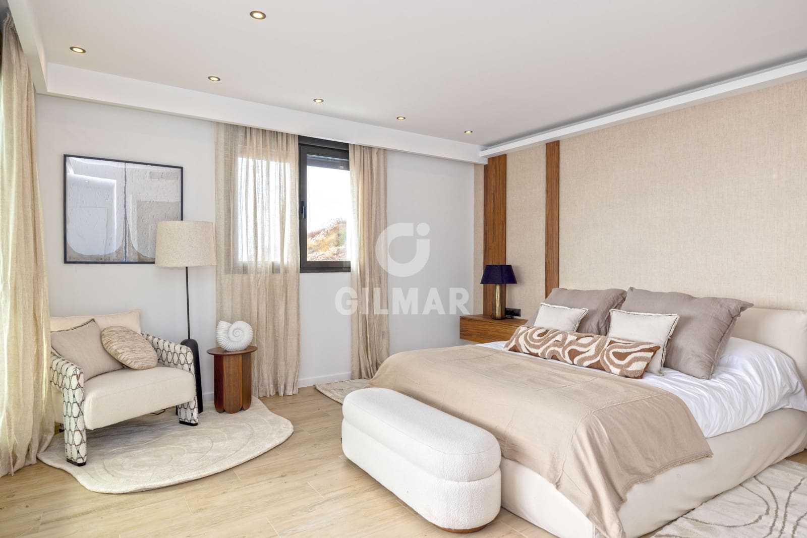 4 sypialnia Willa na sprzedaż w Benalmadena Costa z basenem garażem - 1 695 000 € (Ref: 9205840)