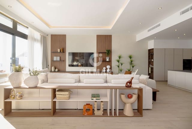 4 sypialnia Willa na sprzedaż w Benalmadena Costa, Benalmádena z basenem garażem - 1 695 000 € (Ref: 9205840)