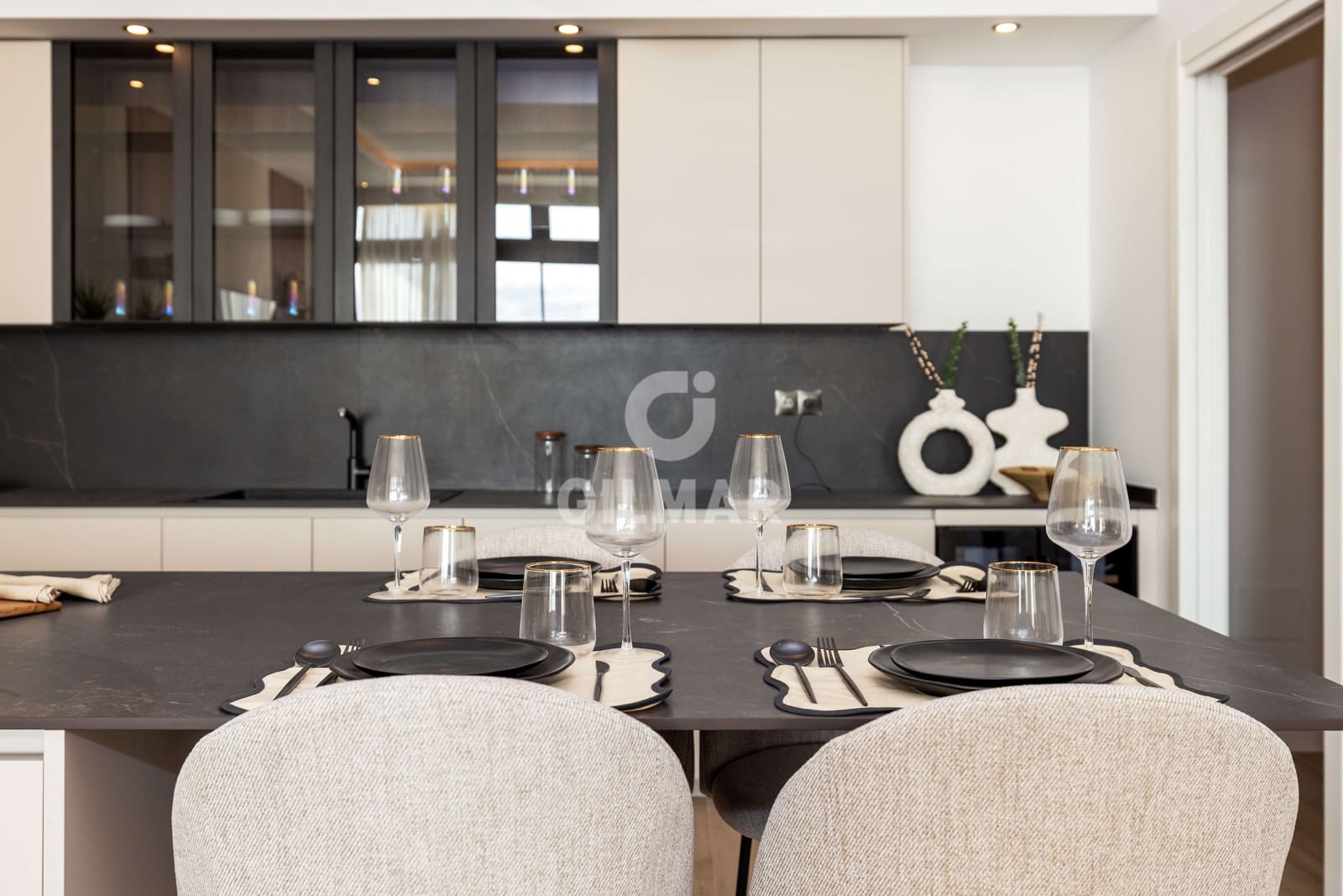 4 sypialnia Willa na sprzedaż w Benalmadena Costa z basenem garażem - 1 695 000 € (Ref: 9205840)