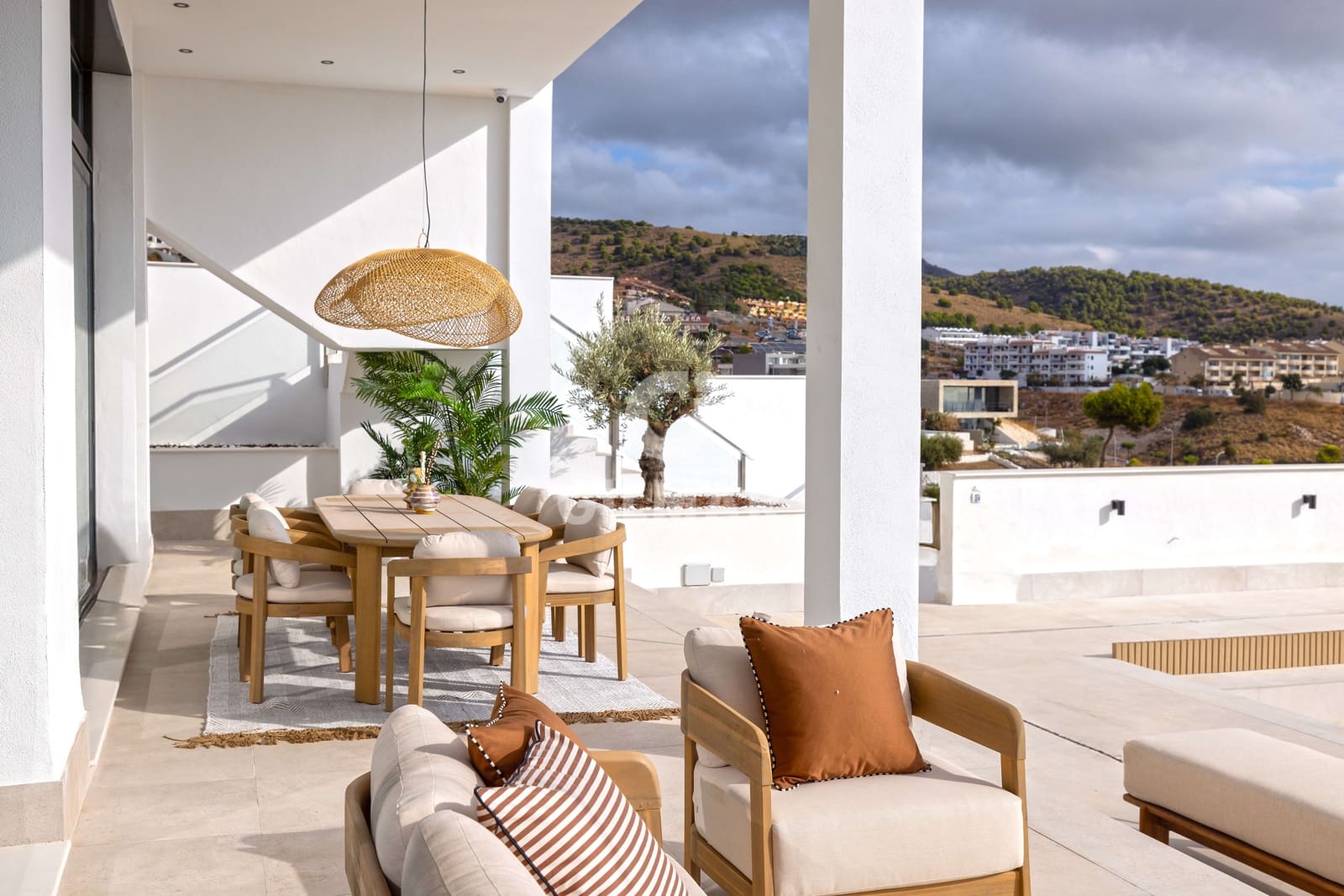 4 sypialnia Willa na sprzedaż w Benalmadena Costa z basenem garażem - 1 695 000 € (Ref: 9205840)