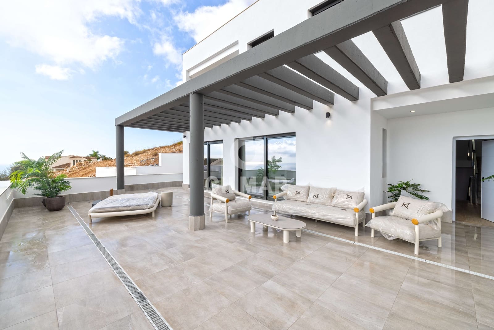 4 sypialnia Willa na sprzedaż w Benalmadena Costa z basenem garażem - 1 695 000 € (Ref: 9205840)