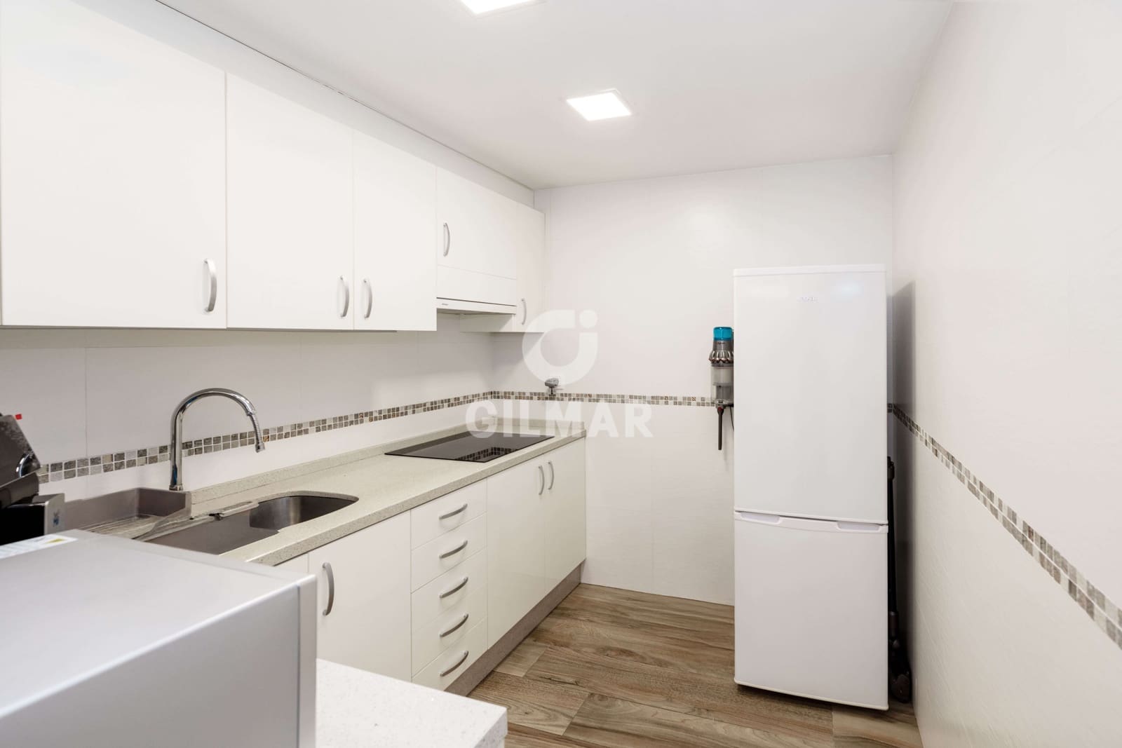 2 makuuhuone Rivitalo myytävänä paikassa Fuengirola - 520 000 € (Ref: 9205843)