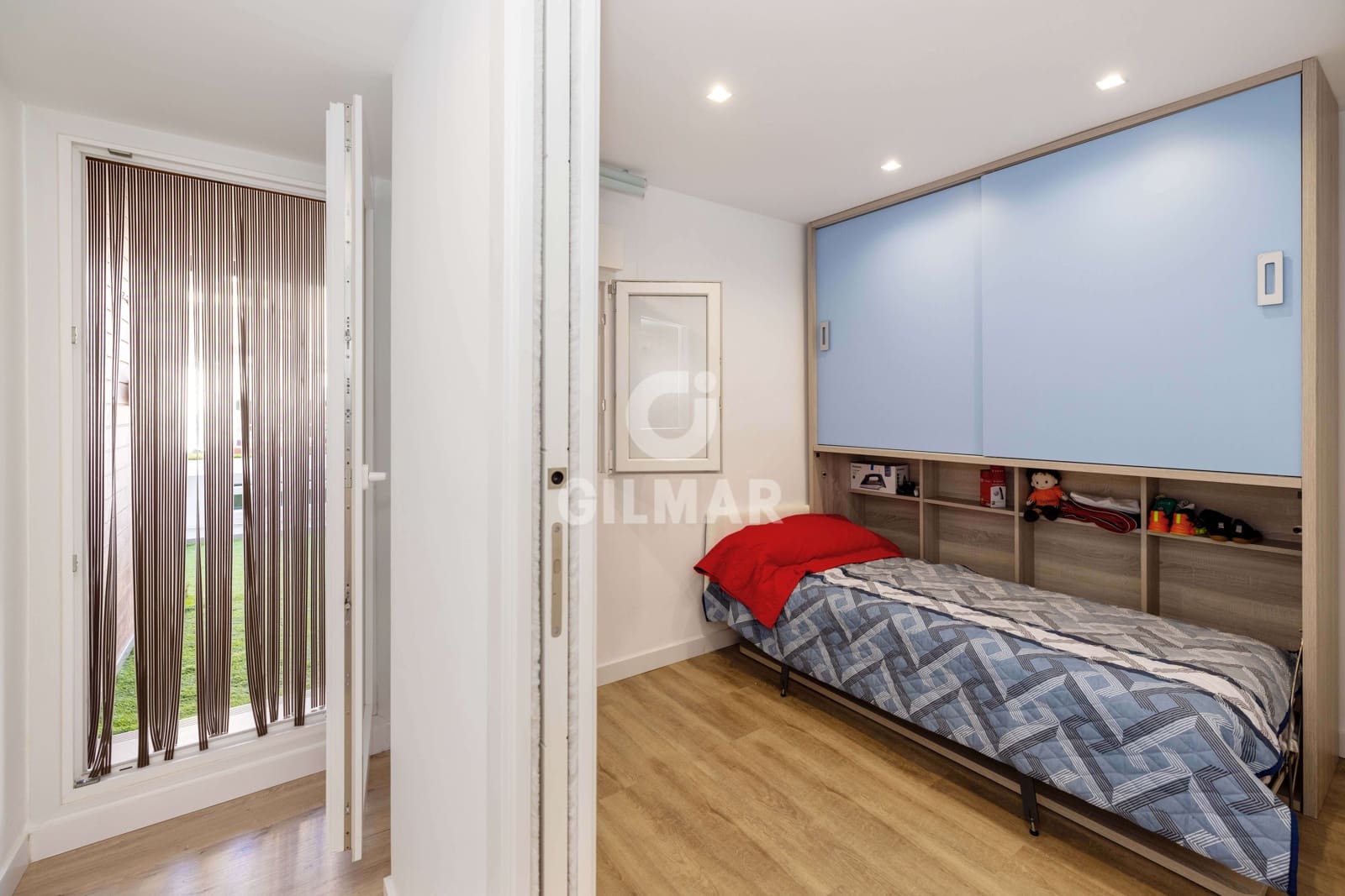 2 makuuhuone Rivitalo myytävänä paikassa Fuengirola - 520 000 € (Ref: 9205843)