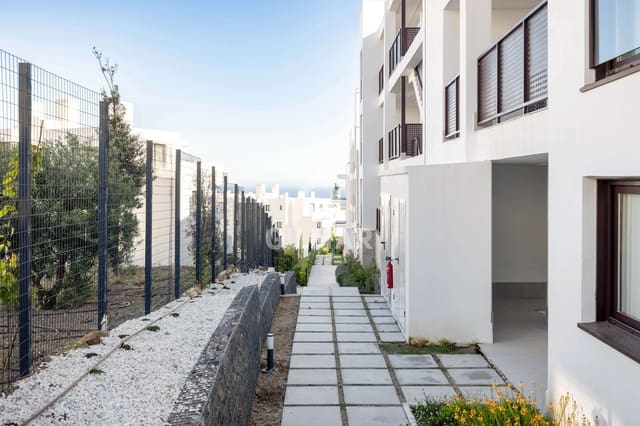 Piso de 2 habitaciones en El Higuerón, Fuengirola en venta con piscina garaje - 559.000 € (Ref: 9205848)