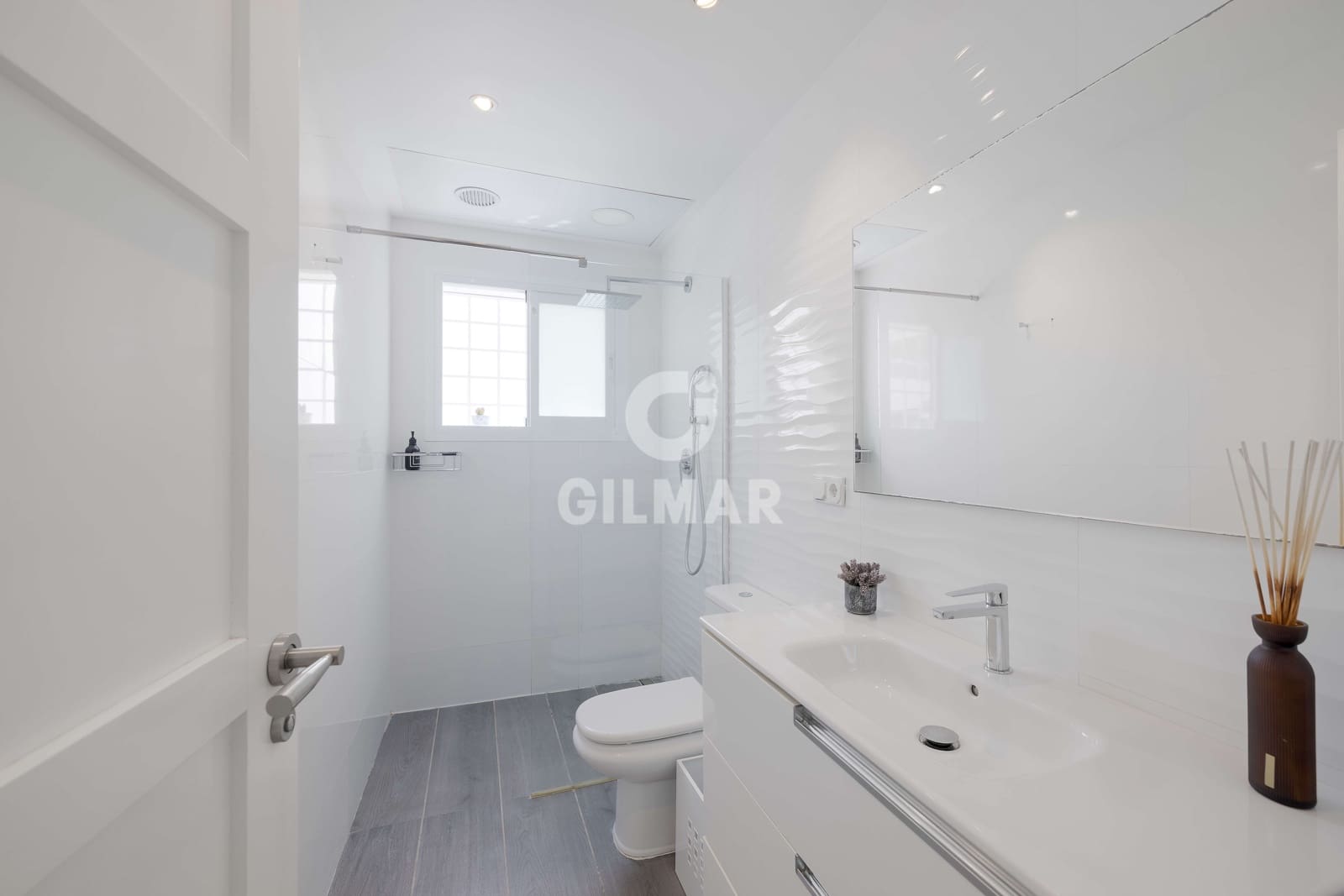 4 slaapkamer Villa te koop in Benalmadena Costa met zwembad garage - € 3.590.000 (Ref: 9205849)