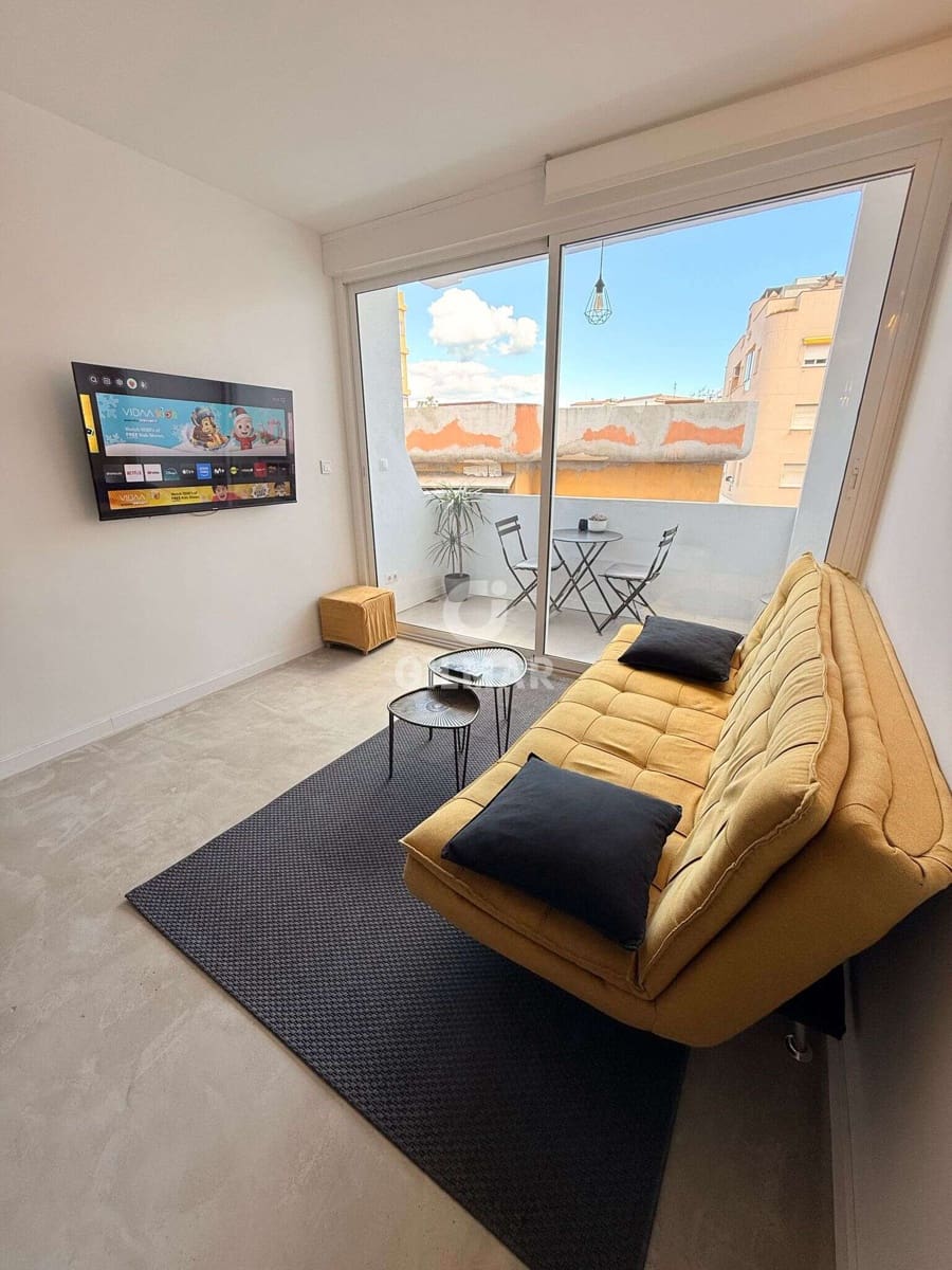 Studio til salgs i Torremolinos - € 218 000 (Ref: 9205850)