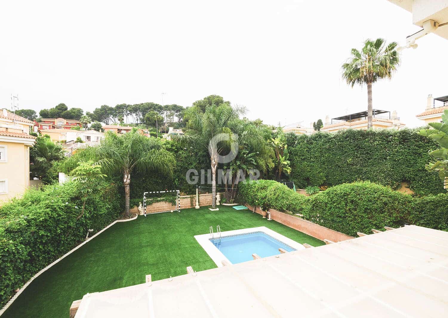 4 soveværelse Villa til salg i Torremolinos med swimmingpool garage - € 1.300.000 (Ref: 9205853)